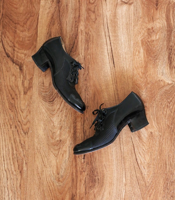 black patent leather nursing shoes