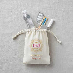 Personalized Muslin Drawstring Favor Bag – Gift & Event Packaging