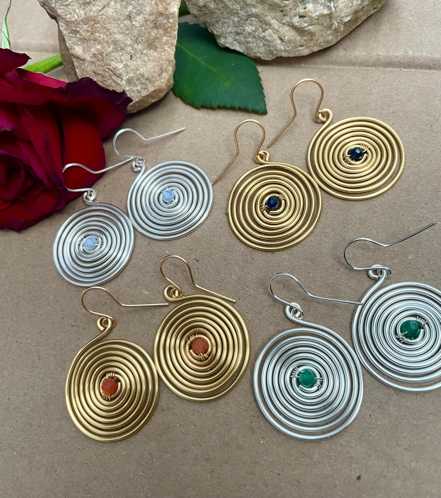 Orecchini, seigaiha multicolore, bronzo in Giappone ha ispirato Orecchini, seigaiha multicolore, bronzo in Giappone ha ispirato