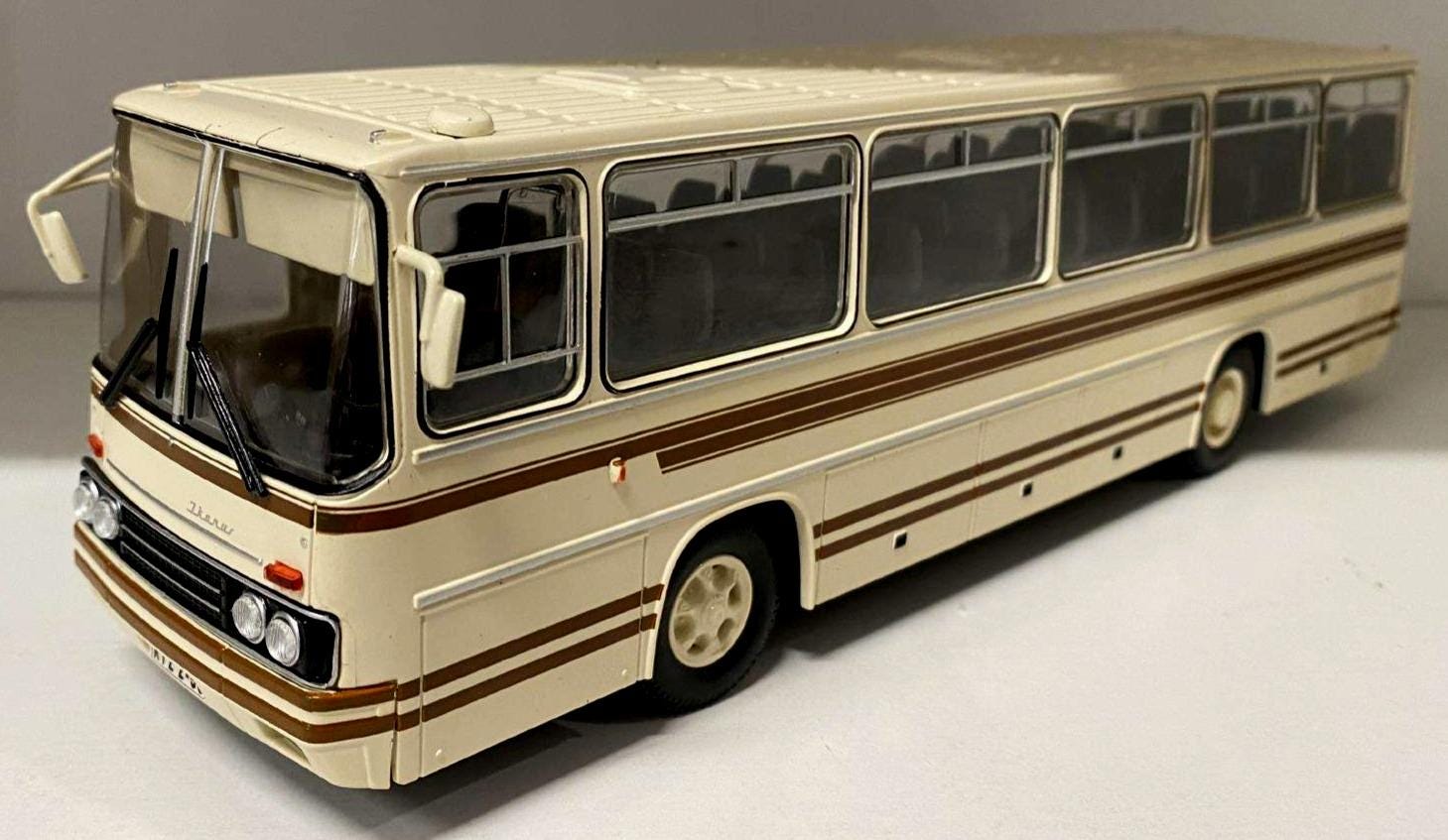 Minature Ikarus 256 Autobus - Premium ClassiXXs 1/43 - Monté Métal - Neuf