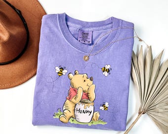 Comfort Colors ® Winnie the Pooh Hunny Crewneck, Cute Pooh Bear Tee,Honey Pot Shirt,Classic Cartoon Apparel,Sweet Bee Sweater,Nostalgic Gift
