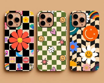 Retro Floral Groovy Phone Case, 70s Aesthetic Checkered Smiley Cover iPhone 17 16 Samsung S25 S24 S23 S22 Pixel – Hippie Cute Phone Case