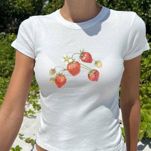 Strawberry Graphic Baby Tee | Y2K Baby Tee, 90s Baby Tee, Graphic Shirt Crop, Coquette, Vintage Design