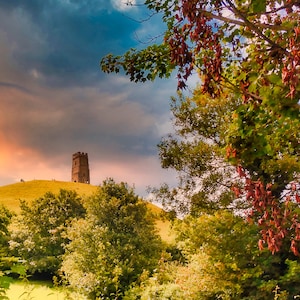 Glastonbury Tor, Somerset, beautiful sunrise - 10x7 inch photographic print