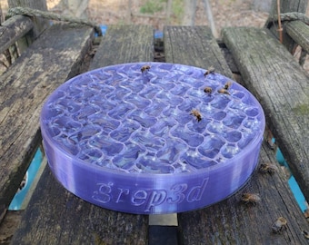 Bee Water & Syrup Dispenser: 1 Quart Capacity, Drowning Prevention, PETG Construction - grep3d