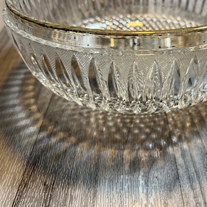Vintage Clear Crystal Serving Bowl – Mid-Century Modern MCM Cut Glass – Retro Dining & Tableware