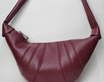 Burgundy Vegan Leather Crossbody Bag: Eco-Friendly Wine Red Handbag