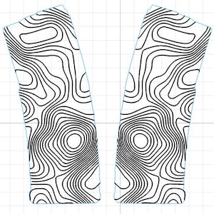 Puede incluir: Dos formas abstractas y alargadas con un contorno azul claro. Cada forma está rellena con un patrón negro ondulado, similar a la topografía. Los patrones presentan círculos concéntricos y líneas fluidas, creando una sensación de profundidad y textura.