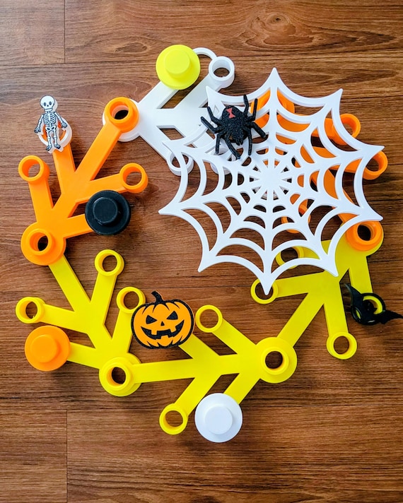 Halloween 3D Printed LEGO Inspired Wreath