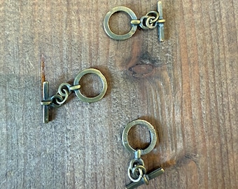 Small Cast Toggle Set in Aged Bronze Finish