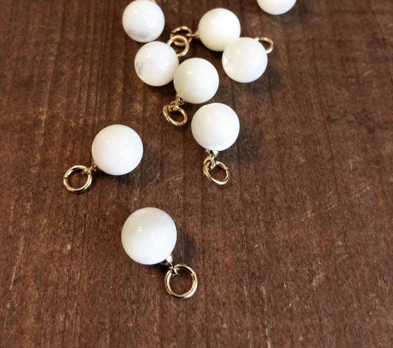 10mm Vintage Japanese Mother of Pearl Round Drop