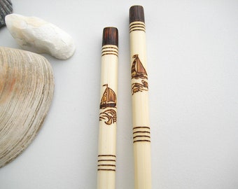 Personalized chopsticks with engraved sailboats, Korean utensils Japanese style, Bamboo chopsticks, Unique gift for Her or Him, PYROGRAPHY