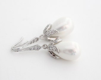 Bridal Earrings Pearl, White Pearl Earrings Wedding, Teardrop Pearl Earrings Dangle, Bridesmaid Pearl Earrings Handmade Bridal Pearl Earring