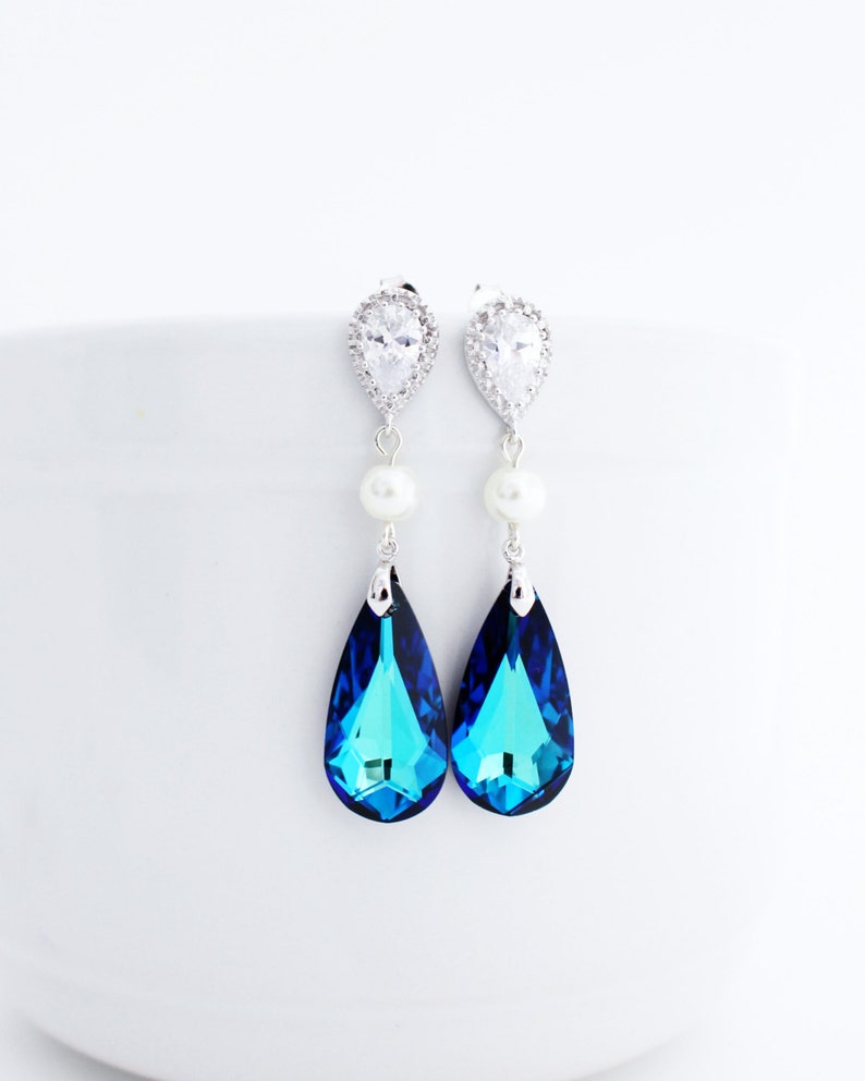 IVY STATEMENT EARRING IRIDESCENT PEACOCK BLUE