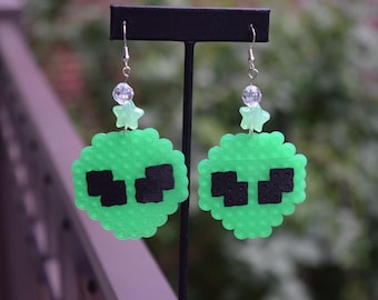 Alien Perler Ohrringe: Festival Rave Schmuck