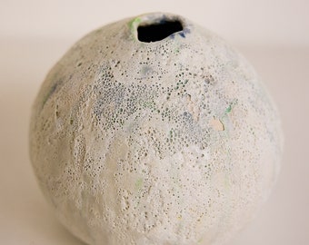 Lava texture moon vase, white, fresh wabi sabi