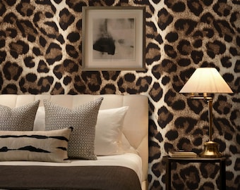 Elegant Leopard Print Wallpaper - Brown & Black Animal Print