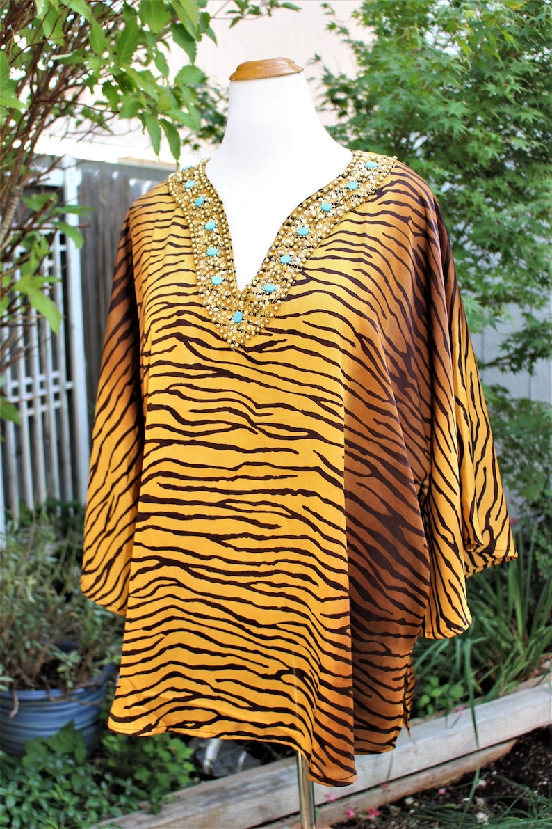 1990/'s embellished Tiger Top Blouse turquoise Plus Size 3X Vintage Retro 90/'s Exotic Animal Print Africa Silky Beaded Sequins Caftan Like