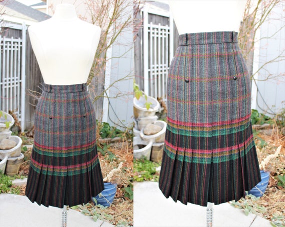 1970's Wool Skirt Small Charcoal Grey Striped Plai