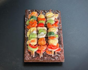 Aimant miniature de brochettes de barbecue brésilien, décoration de cuisine fausse nourriture réaliste, aimant de réfrigérateur fait main pour les amateurs de nourriture
