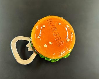 Ouvre-bouteille aimanté pour mini hamburger – Décoration réaliste pour faux aliments | Accessoire de cuisine fait main, cadeau unique, décoration originale pour la maison - -