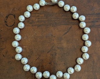 Chunky White Pearl Necklace - Bubbly - Pearl Jewelry, Knotted necklace, Beach wedding jewelry, Summer pearl Jewelry by 3DivasStudio