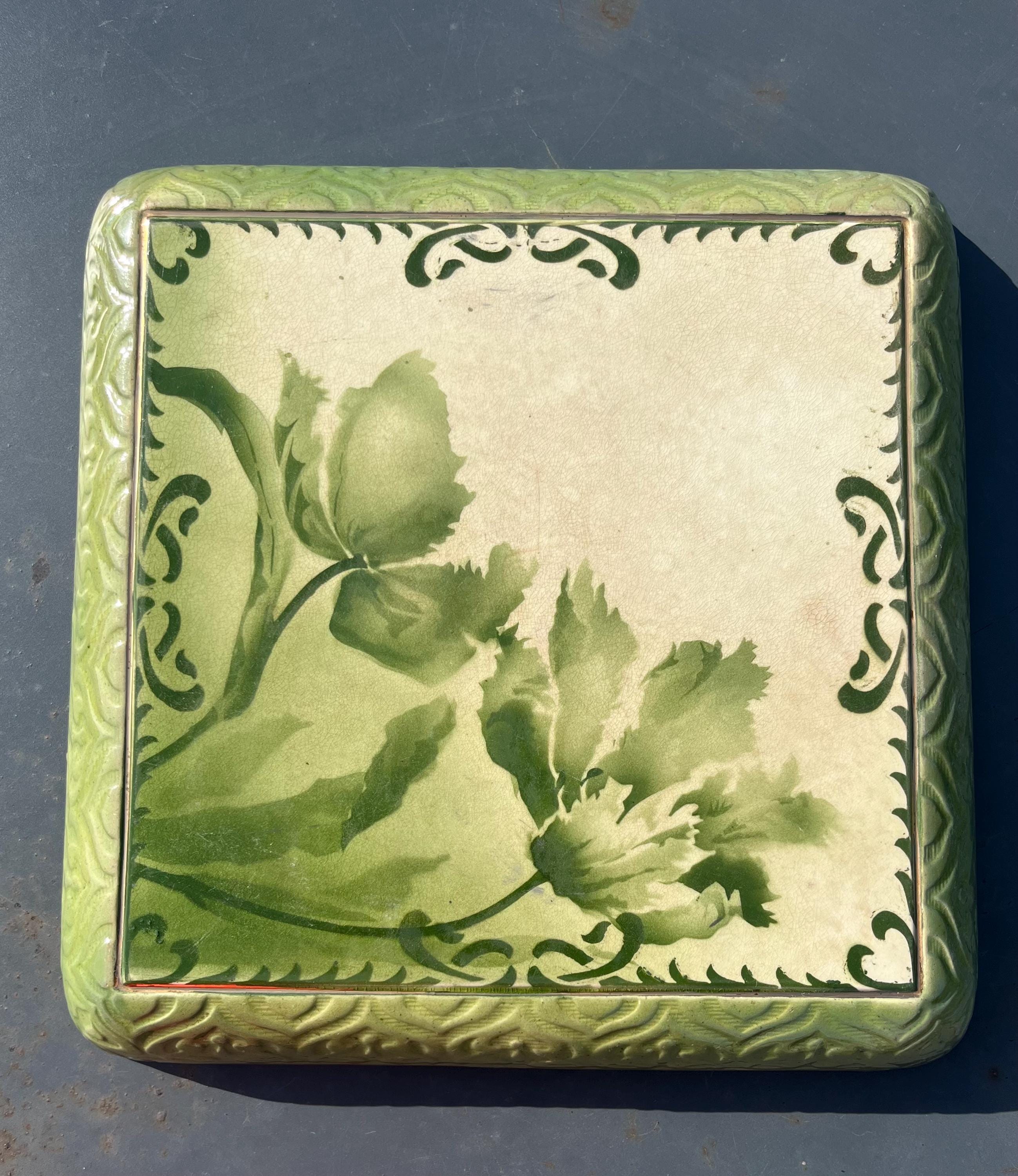 Dessous De Plat En Faïence Française - Art Déco, Fleur Stylisée - Gien Ou Longwy