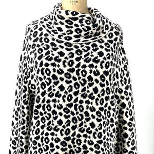 Willow Vintage Women&#39;s White Leopard Cowl Neck Knit Sweater Top XL