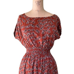 Zahara Damen Braun Floral Fit und Flare Tunika Top U-Boot-Ausschnitt Medium