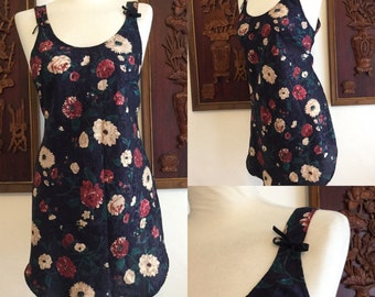 Vintage 80s / Navy Blue / Floral / Boudoir / Lingerie / Babydoll / Nightie / Medium