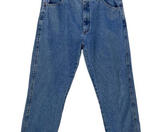 Jeans Para Hombre Rock Creek RC-2053, Corte Relaxed, Lavado Stone, Tallas W29 A W44, Estilo Usado Y Costuras Gruesas