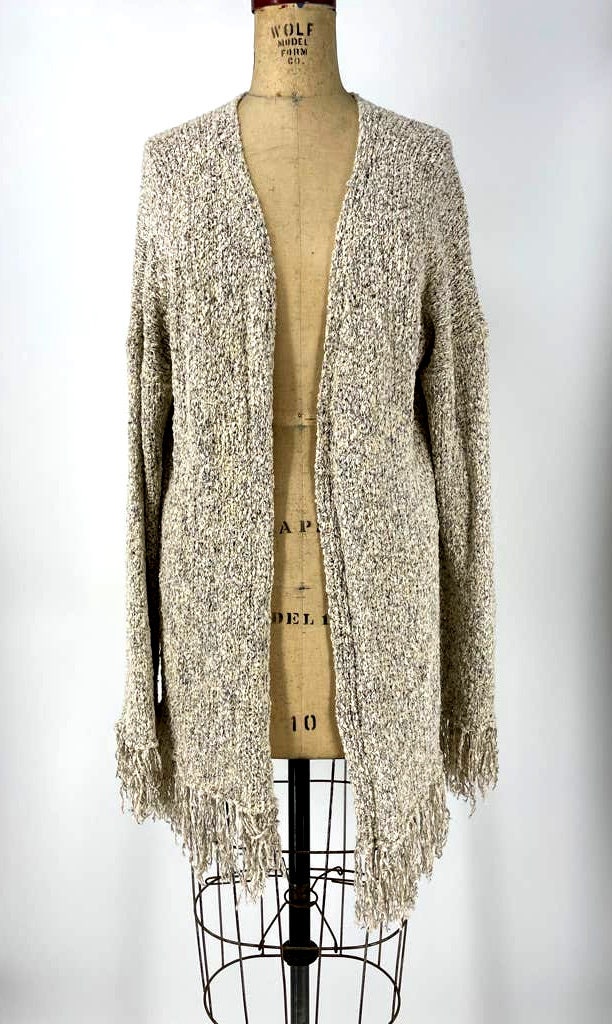 【新品未使用】leinwande Hand Fringe Knit Top leinwande（ラインヴァンド）の「Hand Fringe Knit Top（ニット