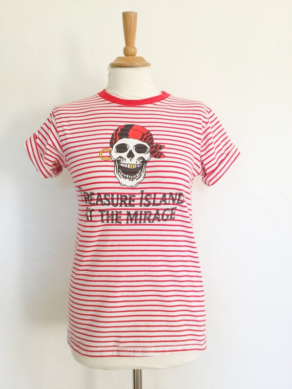 Vintage 90s / Red and White / Striped / Treasure … - image 3