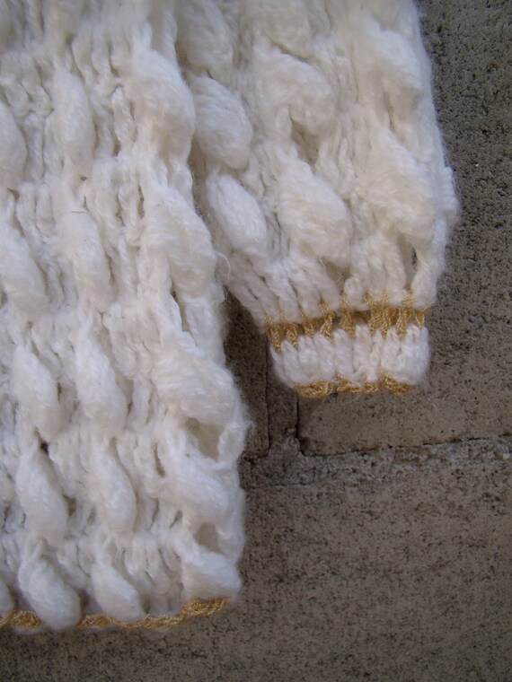 Vintage / White and Taupe / Hand Knitted / Baby G… - image 3