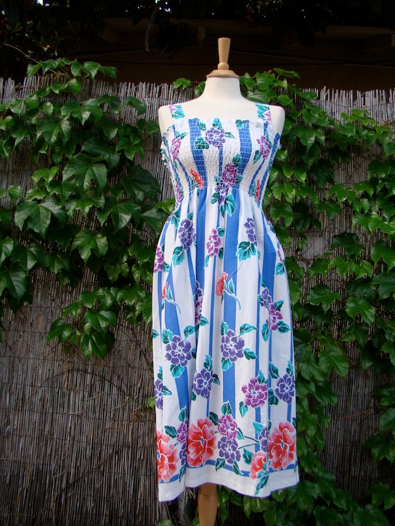 Vintage 70s / Floral Print / Striped / Sun Dress  