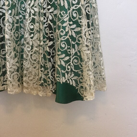 Vintage 70s / Green / Cream Lace / Long Sleeve / … - image 4