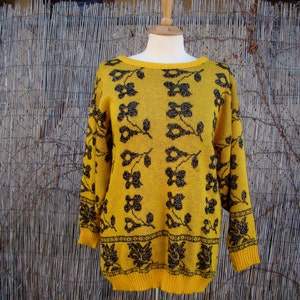 Vintage 80s / Orange & Black Floral Sweater MEDIUM image 4