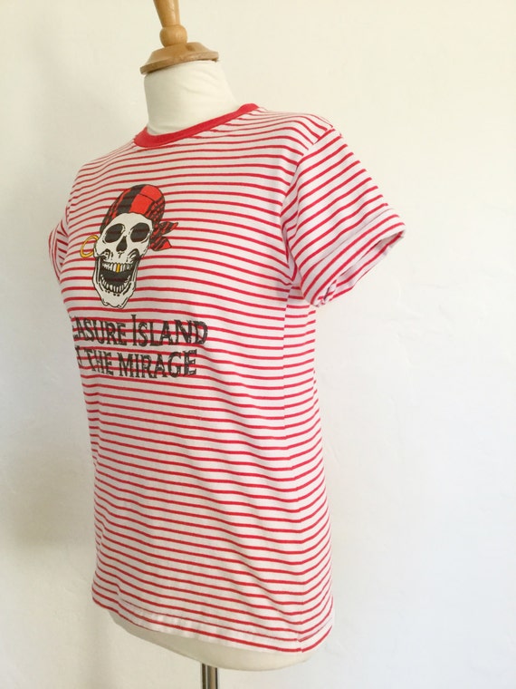 Vintage 90s / Red and White / Striped / Treasure … - image 4