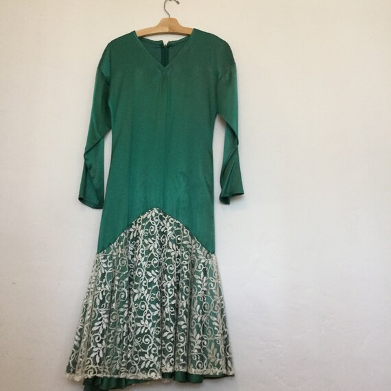 Vintage 70s / Green / Cream Lace / Long Sleeve / … - image 2