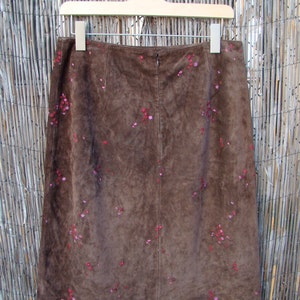 Vintage / Dark Chocolate / Suede / Floral / Embroidered / Leather / Pencil Skirt / LARGE image 5