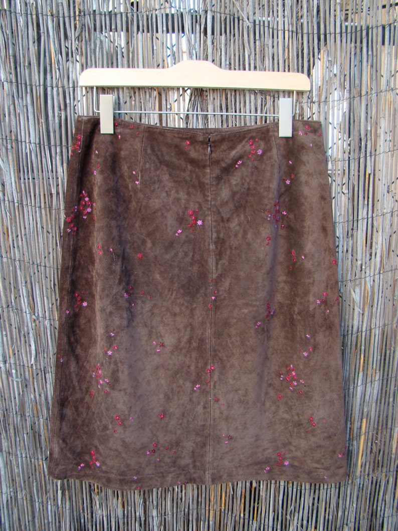 Vintage / Dark Chocolate / Suede / Floral / Embroidered / Leather / Pencil Skirt / LARGE image 5