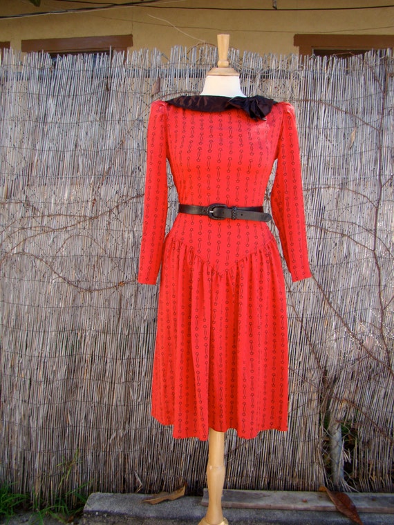 Vintage 70s / Red and Black / Drop Waist / Long S… - image 1