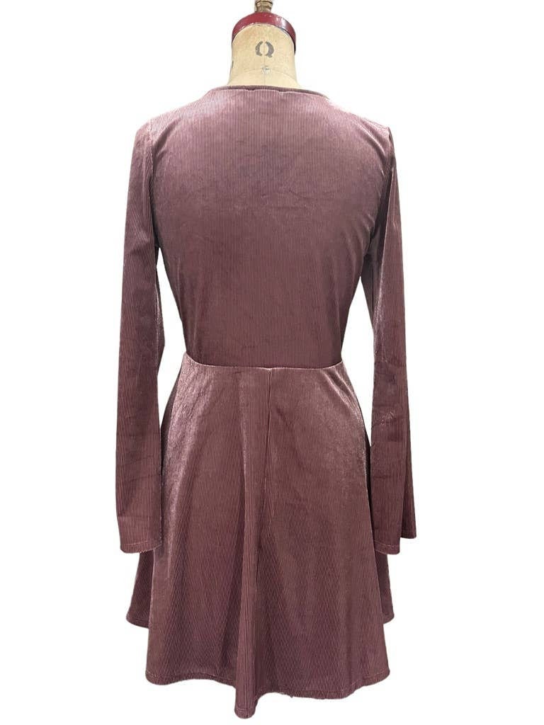 ワンピース emiriawiz Tucked Waist Flare Dress emiriawiz Tucked Waist Flare Dress