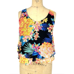 Candie&#39;s Black & Floral Criss Cross Crop Tank Top Blouse Small S