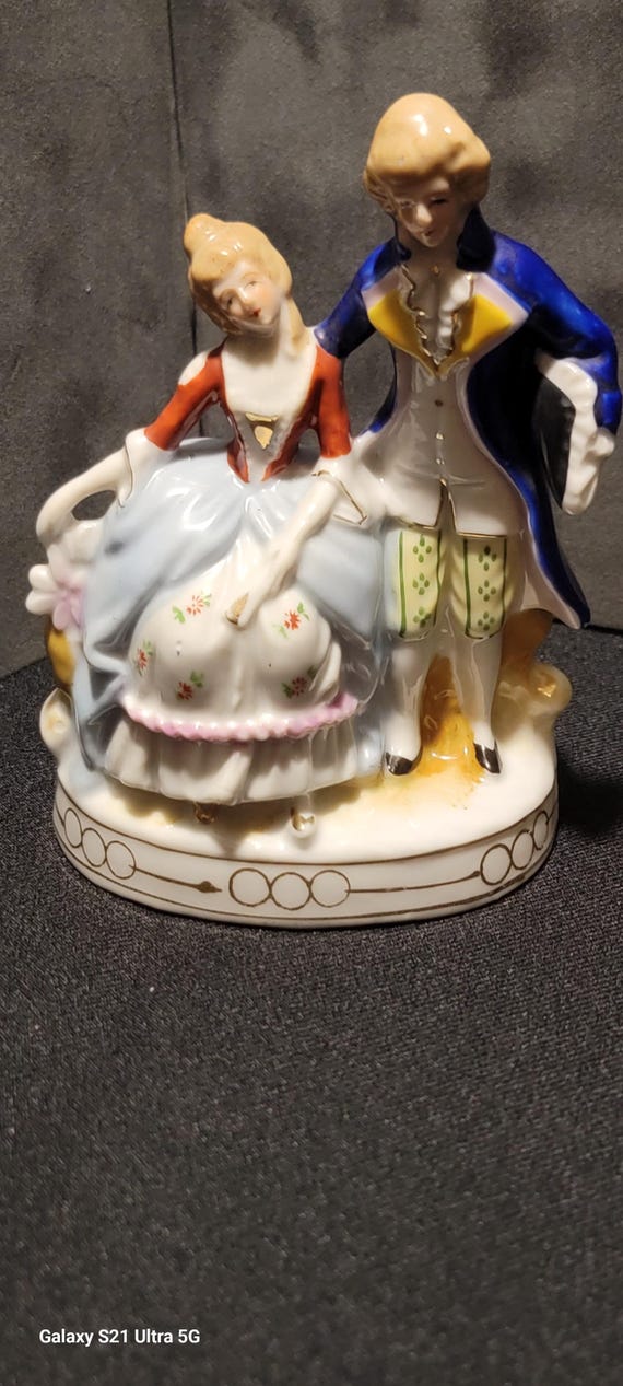 Vintage Porcelain Couple Figurine: Hand-Painted Romantic Victorian Japan Collectible