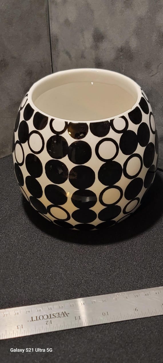 Jay Import Company Metro Collection Black & White Ceramic Bowl / Planter – Modern Circle Pattern Decor