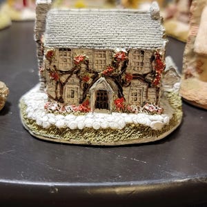 【美品】Lilliput Lane / WALKER'S REST/L2193 Buy Lilliput Lane House Online In India - Etsy India