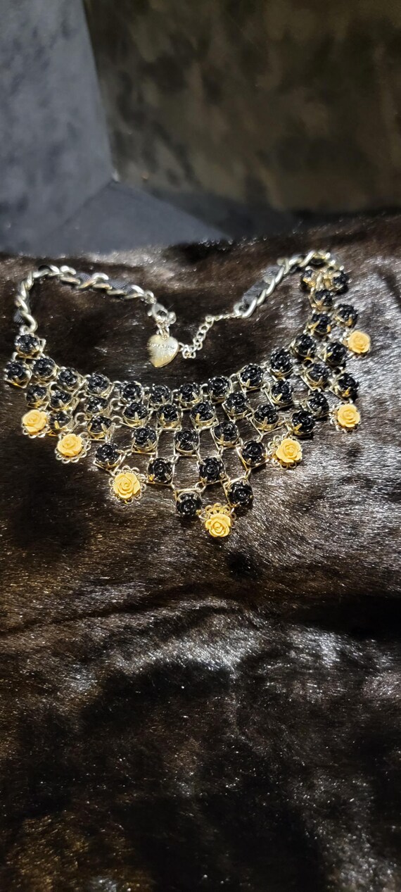 Vintage Betsey Johnson Black Rose & Gold Bib Necklace – Late 2000s Romantic Goth Statement Jewelry