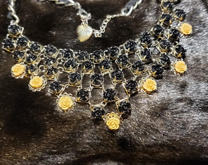 Vintage Betsey Johnson Black Rose & Gold Bib Necklace – Late 2000s Romantic Goth Statement Jewelry