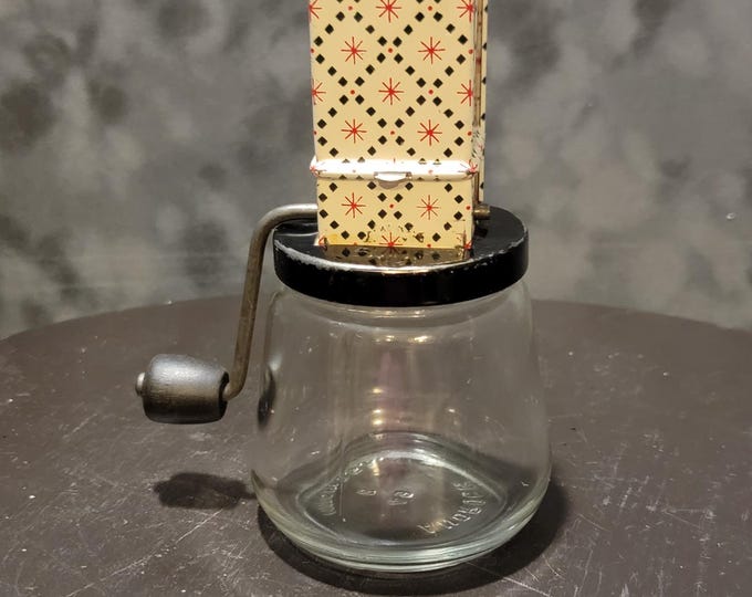 Vintage Mid-Century Glass Nut Grinder with Atomic Starburst Lid – 1950s Kitchen Chopper